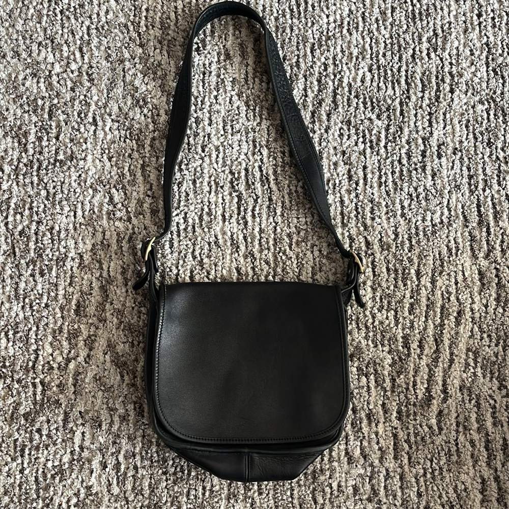 COACH vintage 098-6125 black leather saddle bag